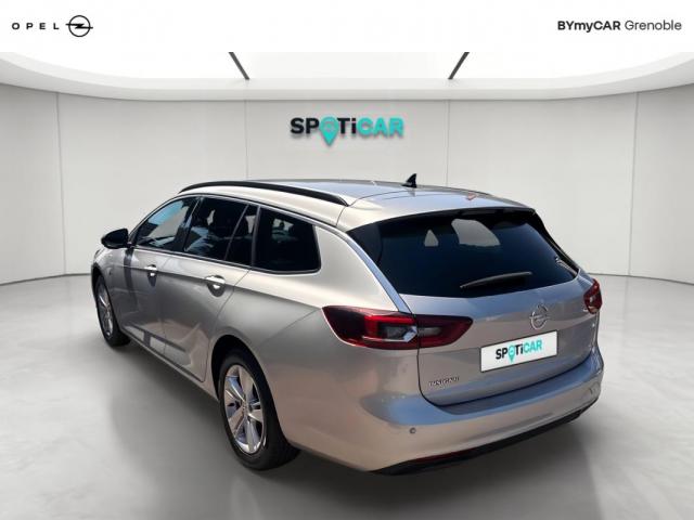 Opel Insignia Sports Tourer image 8