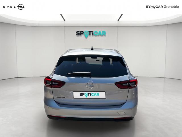 Opel Insignia Sports Tourer image 3