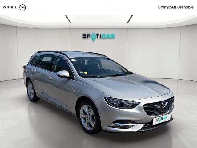 Opel Insignia Sports Tourer image 1