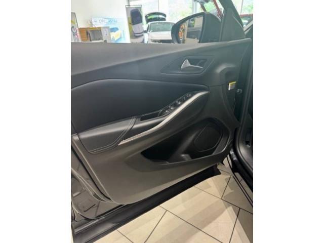 Opel Grandland image 8