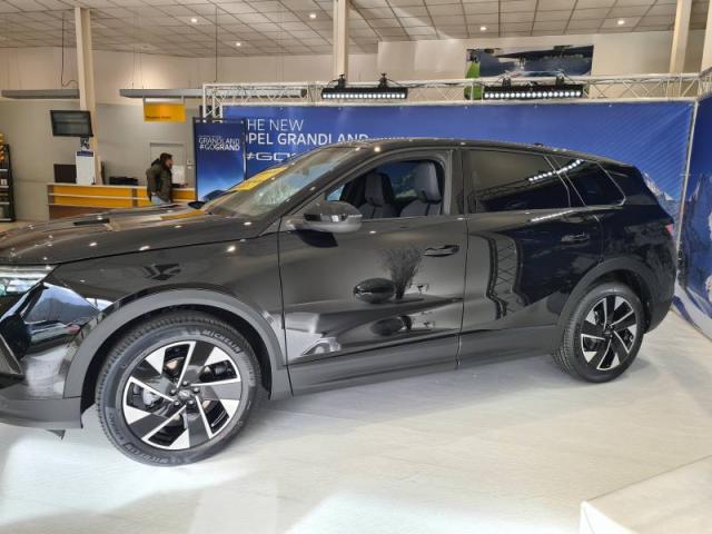 Opel Grandland image 8