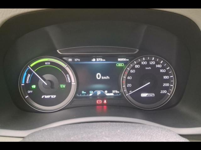 Kia Niro image 8
