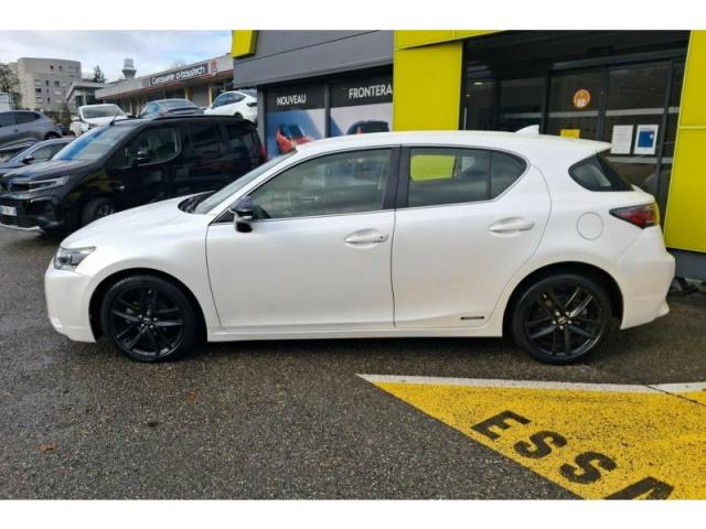 Lexus Ct 200h image 2