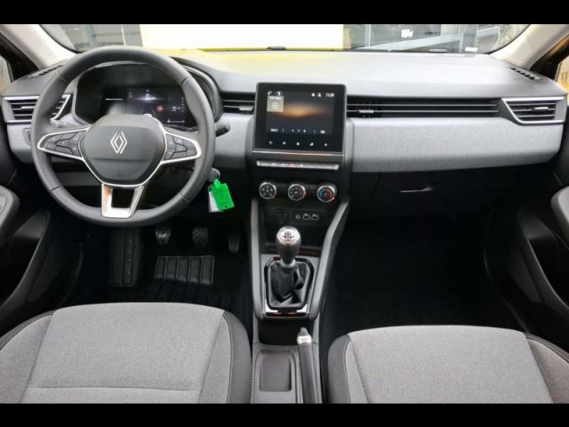 Renault Clio image 2