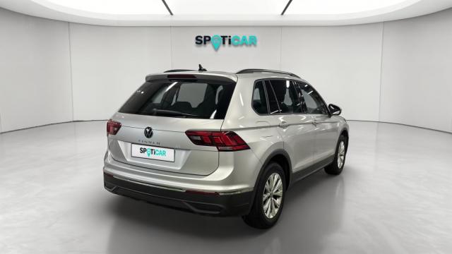 Volkswagen Tiguan image 8