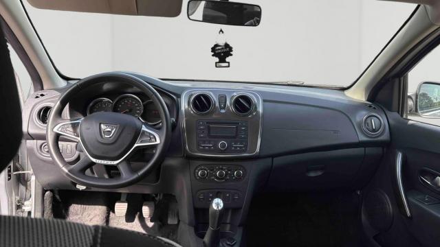 Dacia Sandero image 1