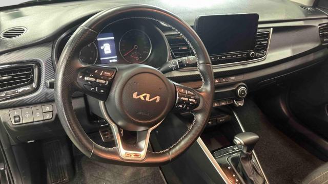 Kia Rio image 7