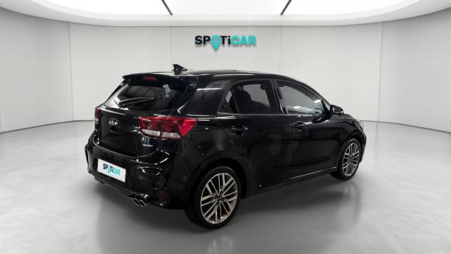 Kia Rio image 9