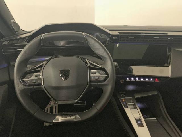 Peugeot 308 image 2