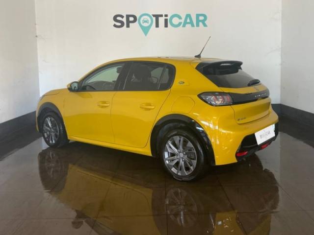 Peugeot 208 image 3