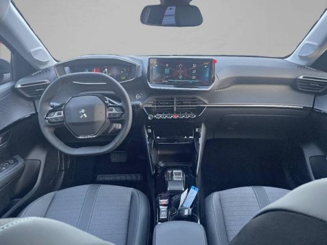 Peugeot 208 image 8