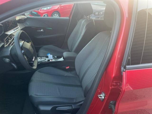 Peugeot 208 image 1