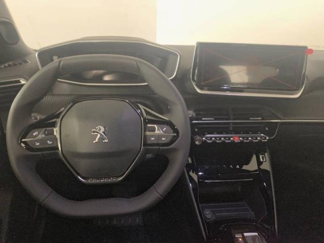 Peugeot 2008 image 3