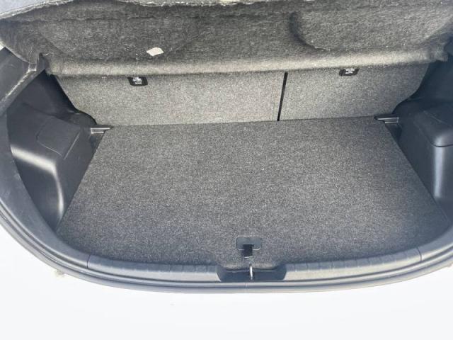 Toyota Yaris image 8
