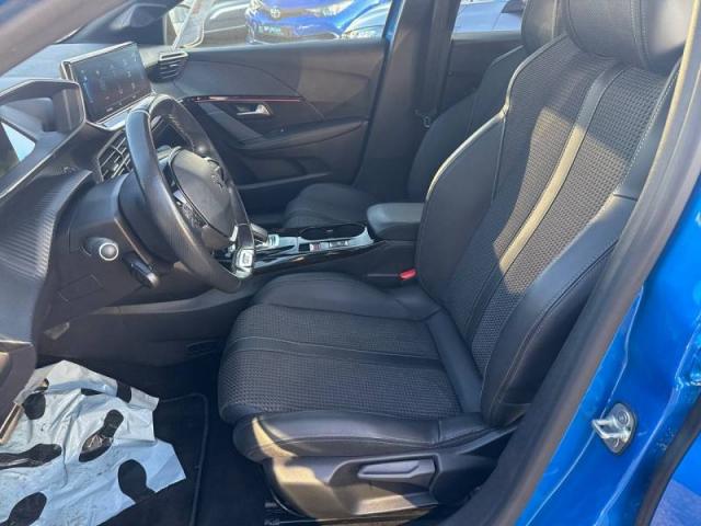 Peugeot 208 image 6