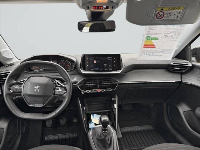 Peugeot 208 image 6