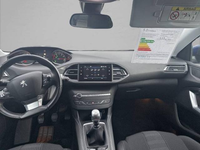 Peugeot 308 image 8