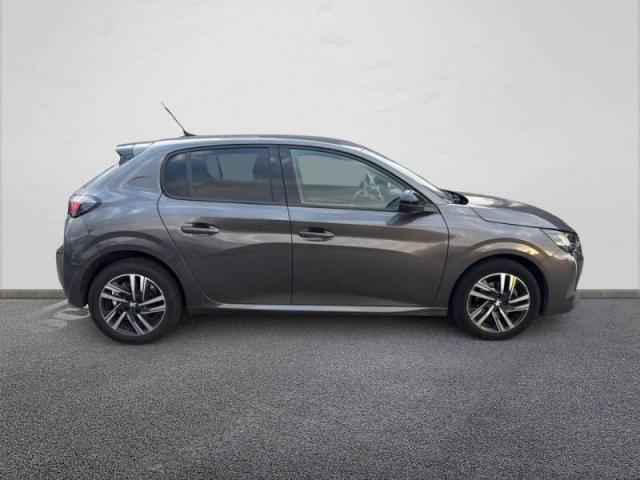 Peugeot 208 image 8