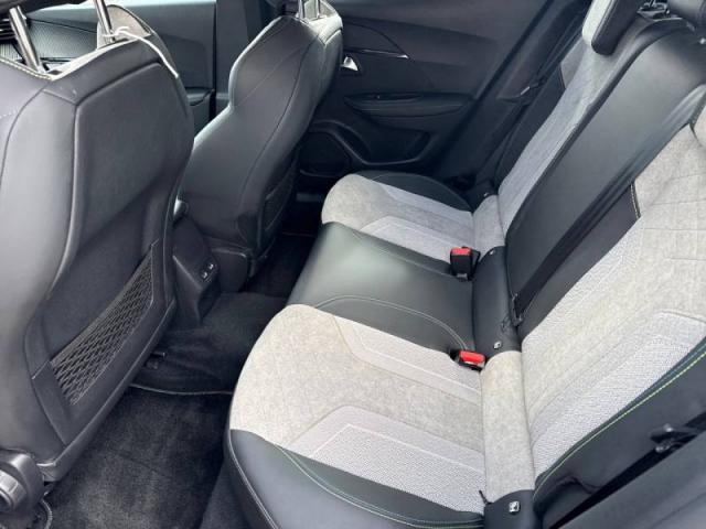 Peugeot 2008 image 3