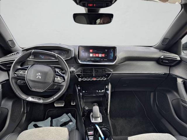 Peugeot 2008 image 7