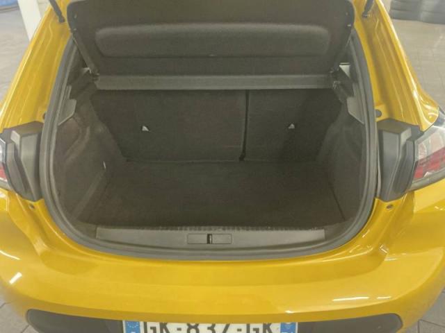 Peugeot 208 image 2