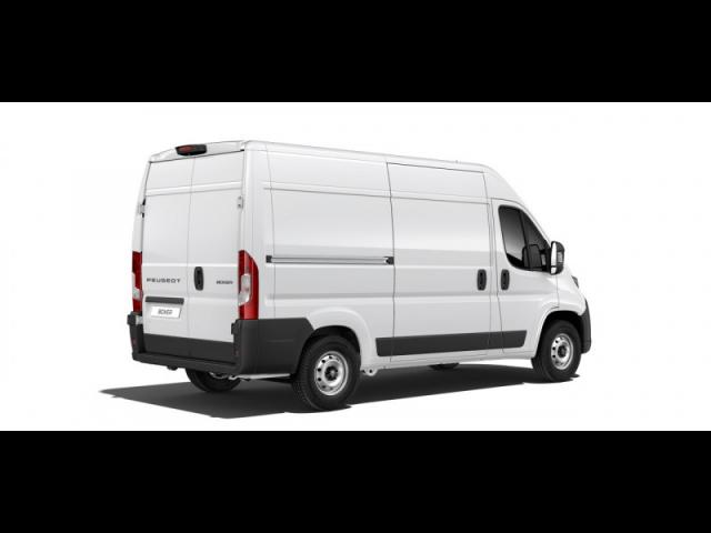 Peugeot Boxer image 1