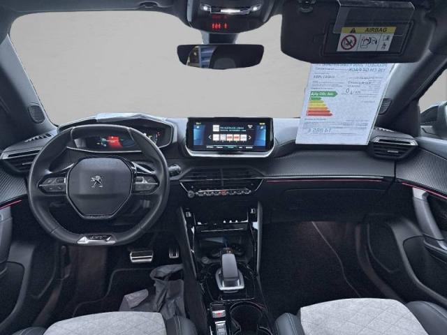 Peugeot 2008 image 6