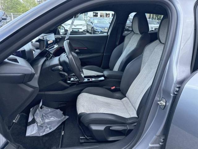 Peugeot 2008 image 9