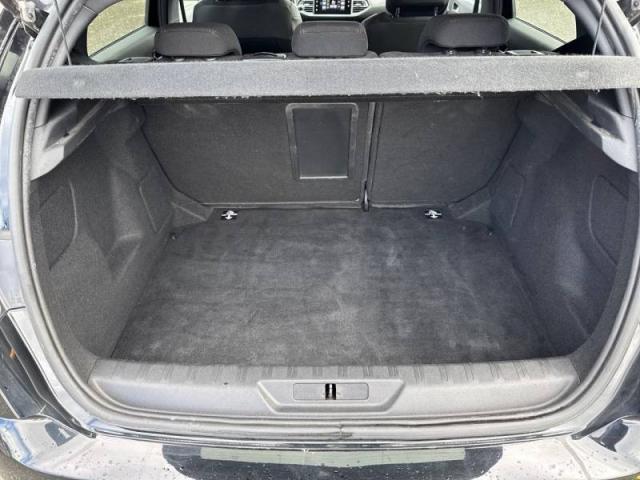 Peugeot 308 image 1