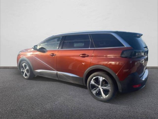 Peugeot 5008 image 2