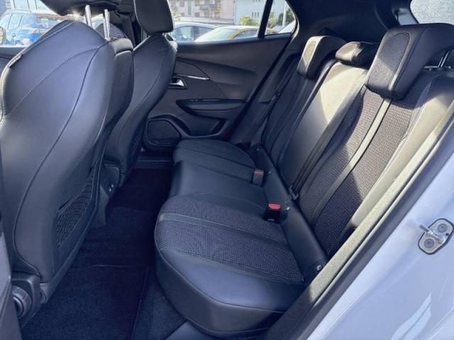 Peugeot 2008 image 3