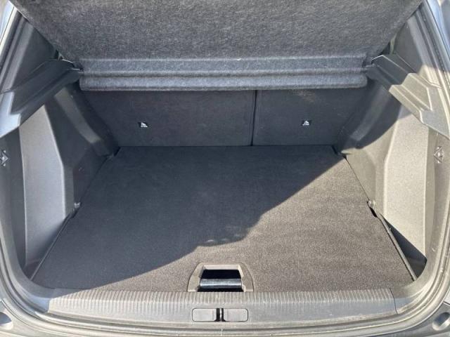 Peugeot 2008 image 2