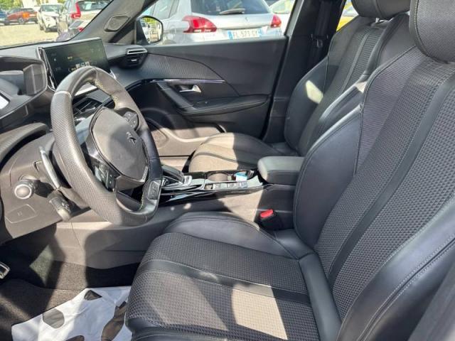 Peugeot 2008 image 3