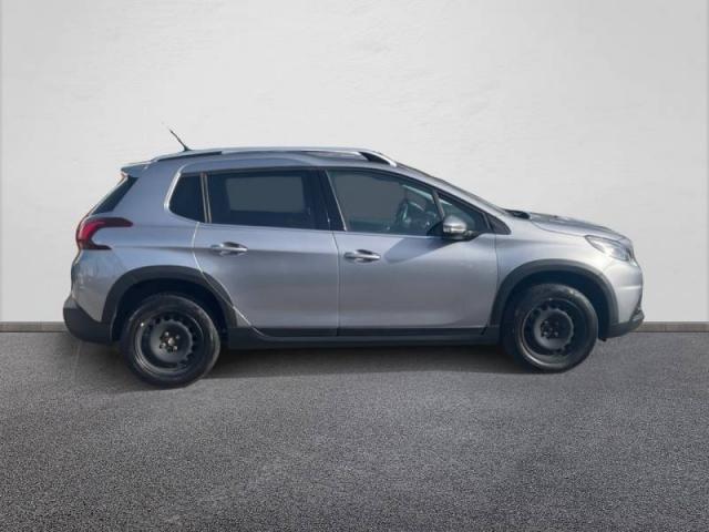 Peugeot 2008 image 3