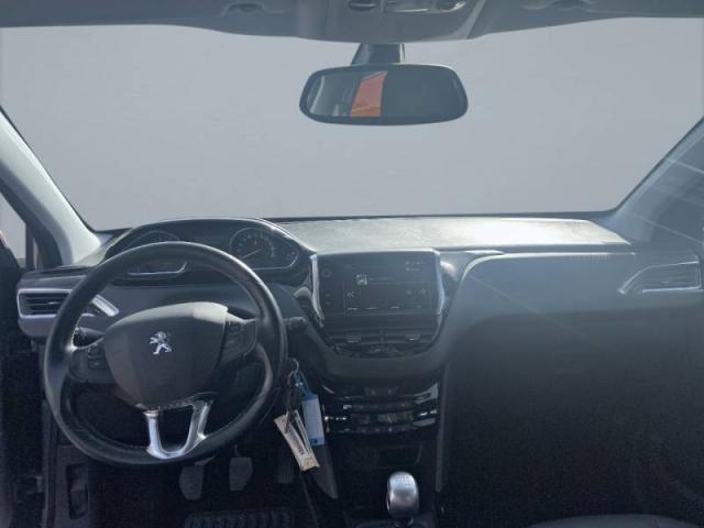 Peugeot 2008 image 7