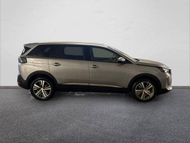 Peugeot 5008 image 7