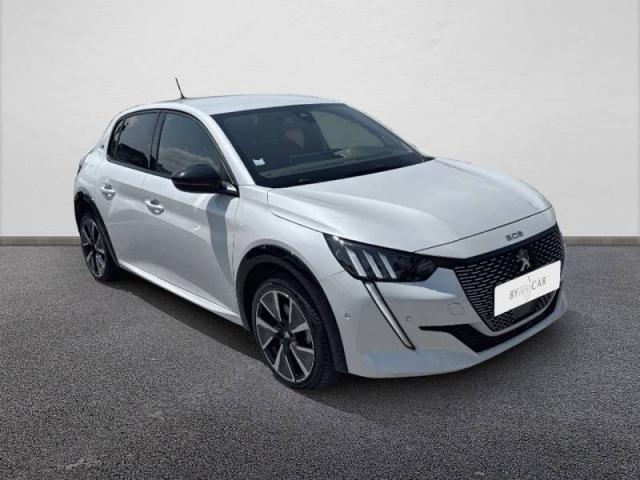 Peugeot 208 image 9