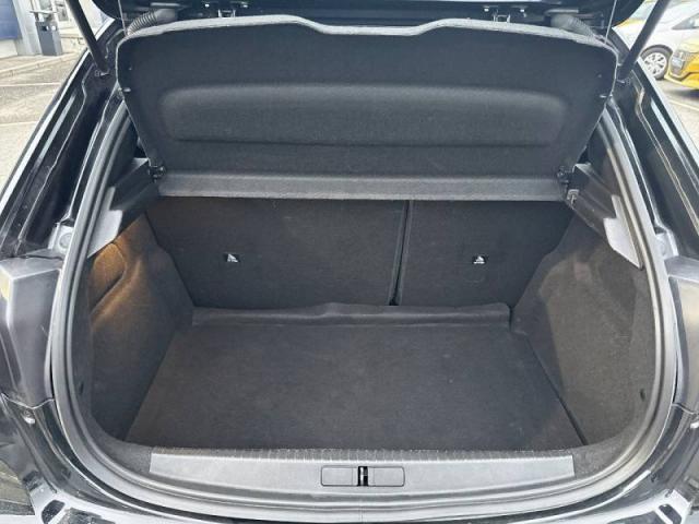 Peugeot 208 image 6