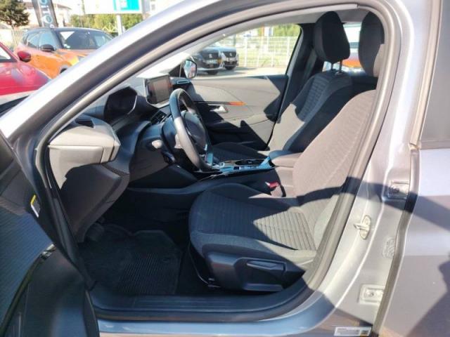 Peugeot 208 image 3