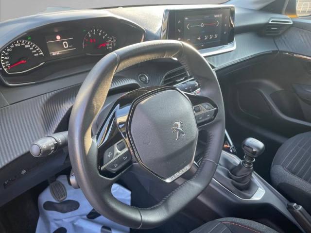 Peugeot 208 image 4