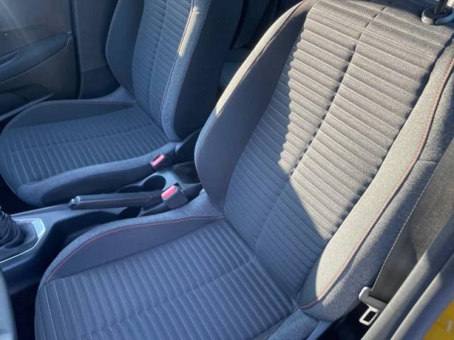 Peugeot 208 image 2