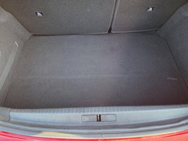 Peugeot 208 image 5