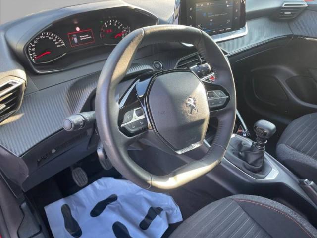 Peugeot 208 image 4
