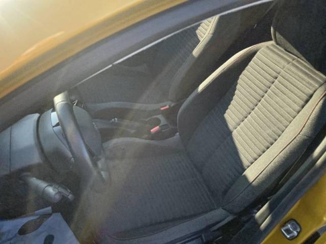 Peugeot 208 image 9