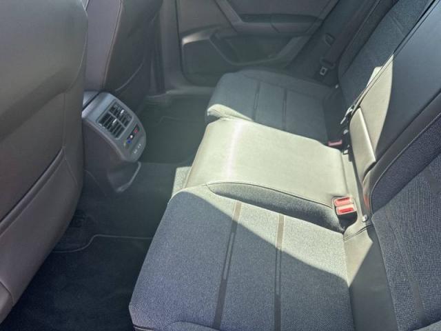 Seat Leon image 5