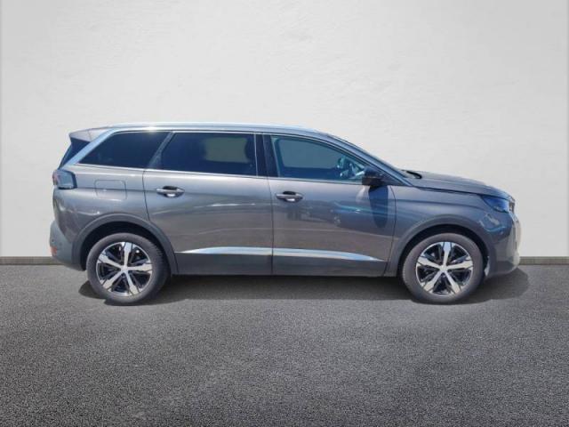 Peugeot 5008 image 2