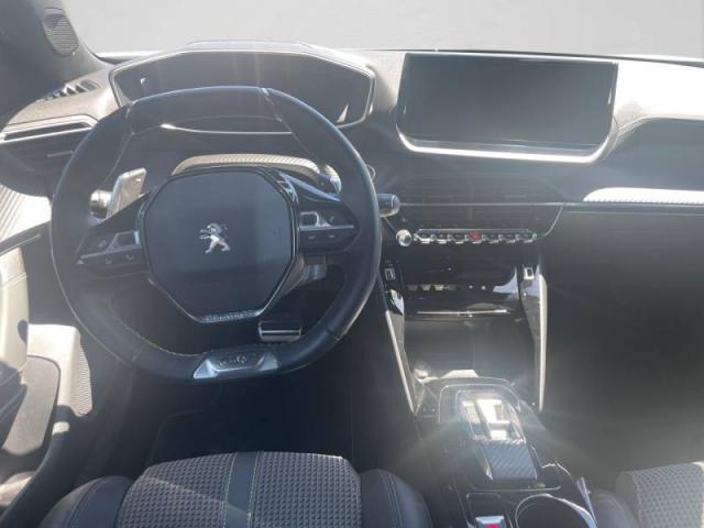 Peugeot 2008 image 4