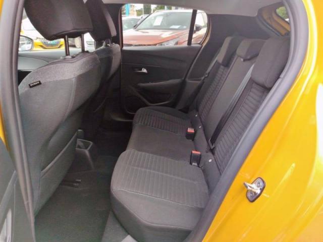 Peugeot 208 image 5