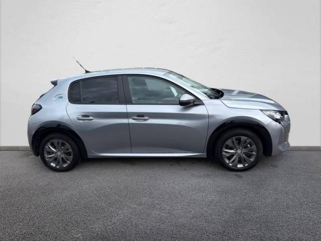 Peugeot 208 image 3
