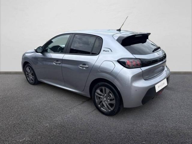 Peugeot 208 image 5